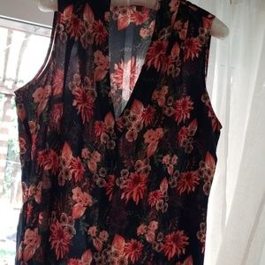 Sleeveless blouse